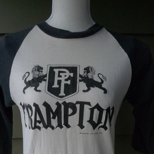 Size Women's S (35) ** True Vintage 1976 Peter Frampton Concert Shirt (Double shops Sided) (Single Stitch)