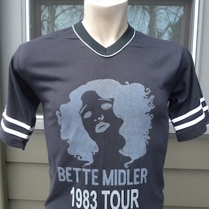 1983 Bette Midler Single Stitch Shirt (C) Licensed by Roach &#39;83 * Men&#39;s S (38)