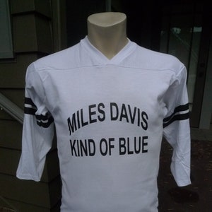 Maillot Miles Davis à couture simple des années 1970 (C) sous licence Roach 1974 * Hommes S (38)
