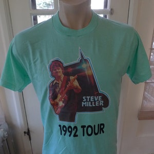 Size M (42) ** 1992 Steve Miller Band Shirt (Single Sided) (Single Stitched) (C) Licensed by Roach 1990