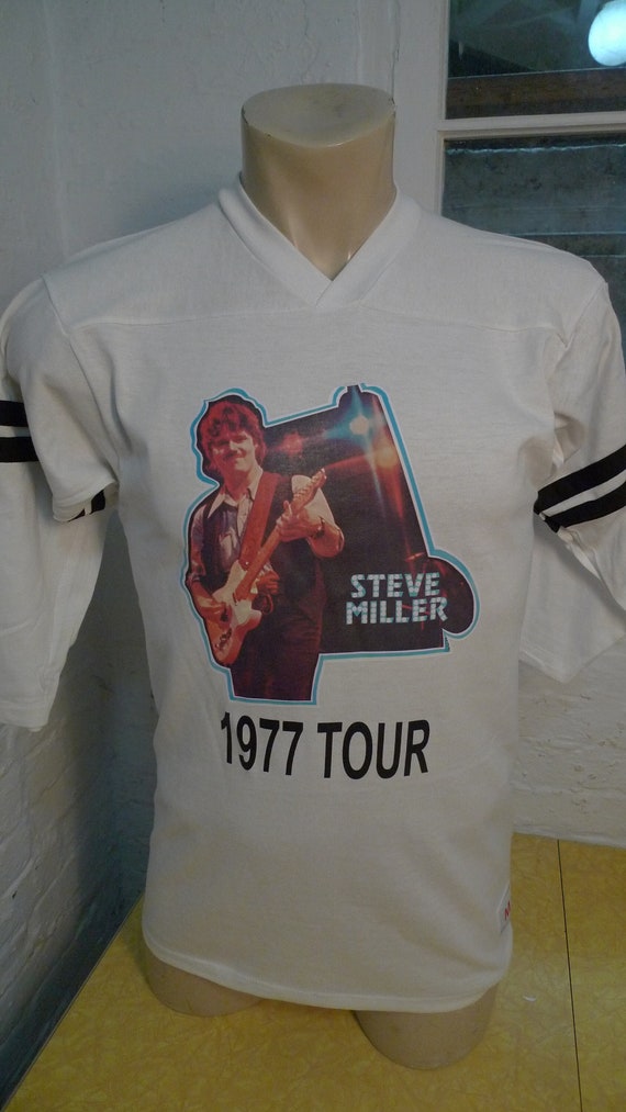 Size M (40) ** Dated 1977 Steve Miller Band Jerse… - image 1