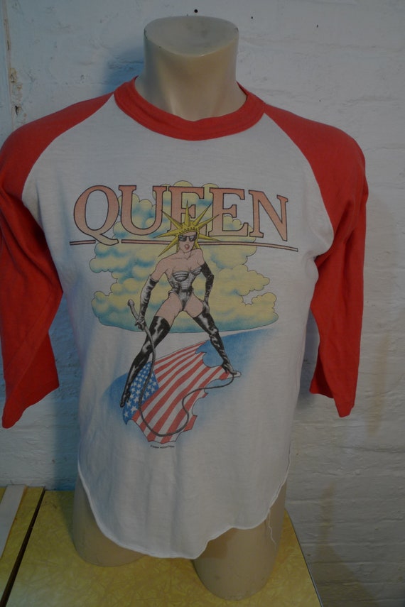 Size L (48) ** Authentic 1982 Queen Concert Shirt