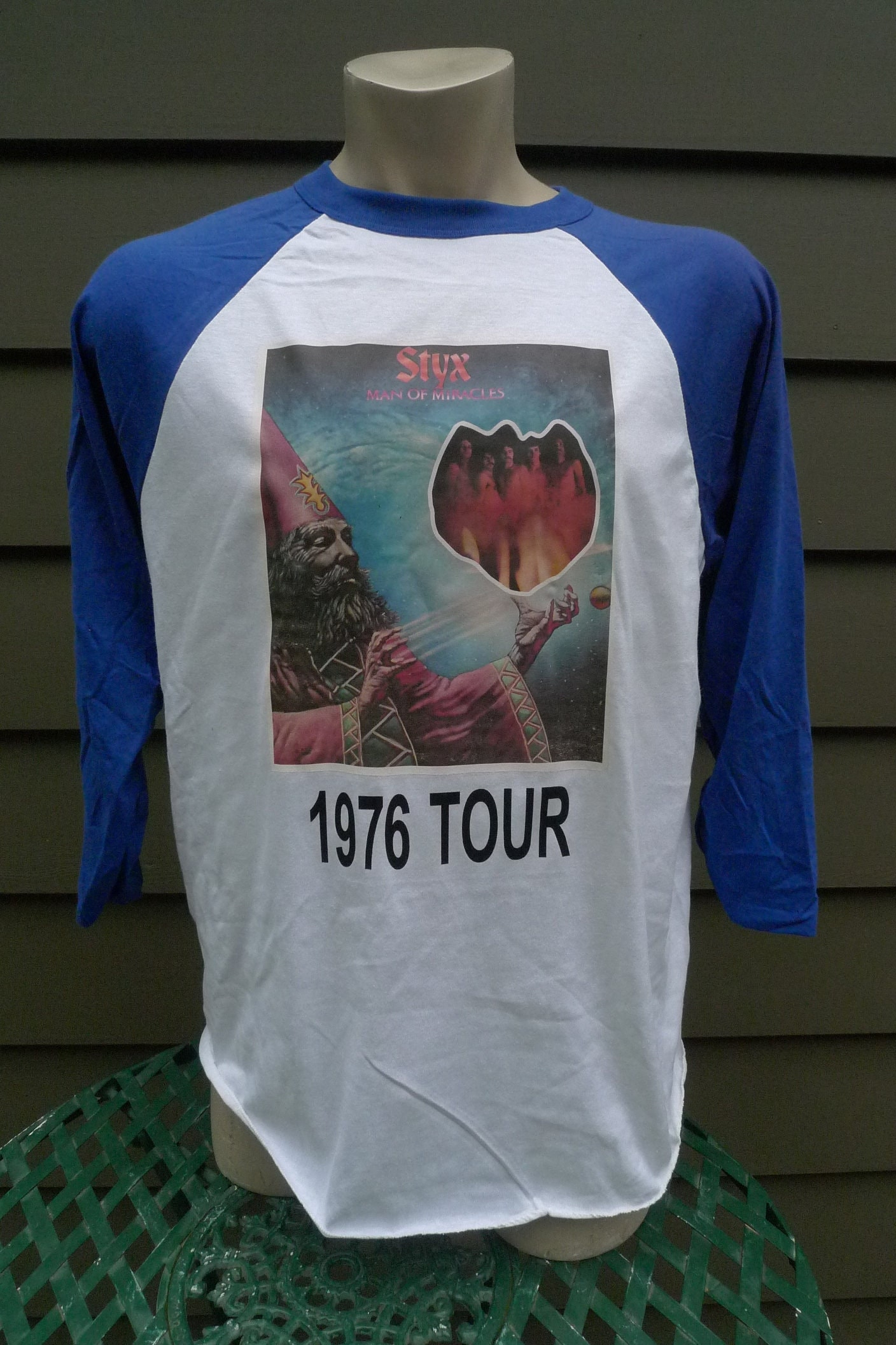 Size XL (47) ** 1976 Styx Single Stitch Shirt (C) Licensed by PBR, 1976
