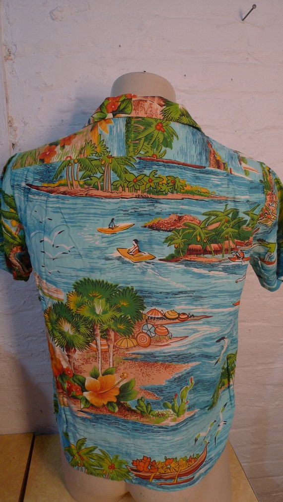 1960s Rayon Hawaiian Shirt * Mens Large (46) - image 2