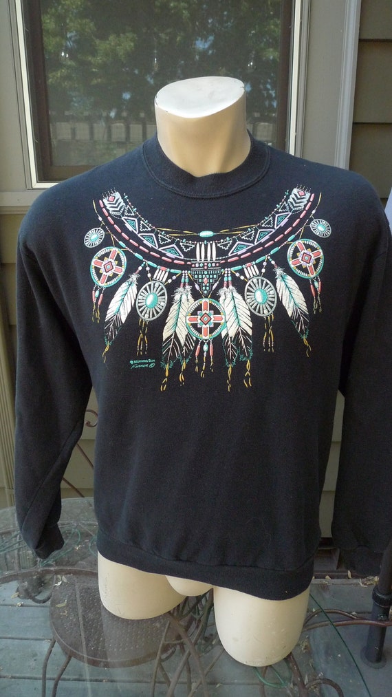 1980s Native American Necklace Sweatshirt * Men's 