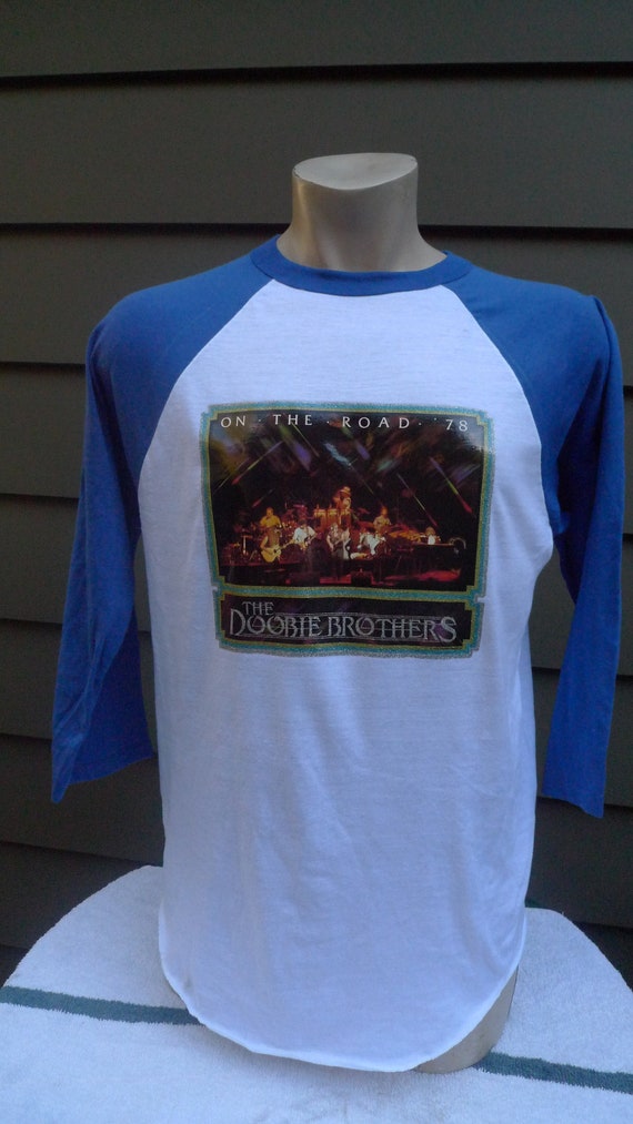 1978 Doobie Brothers Single Stitch Shirt (C) Licen