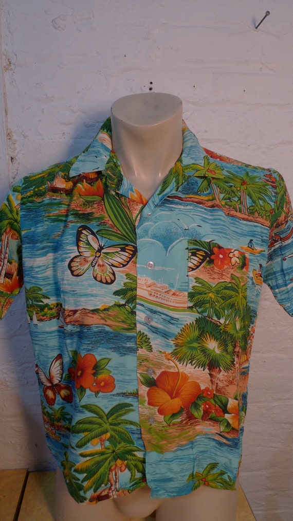 1960s Rayon Hawaiian Shirt * Mens Large (46) - image 1