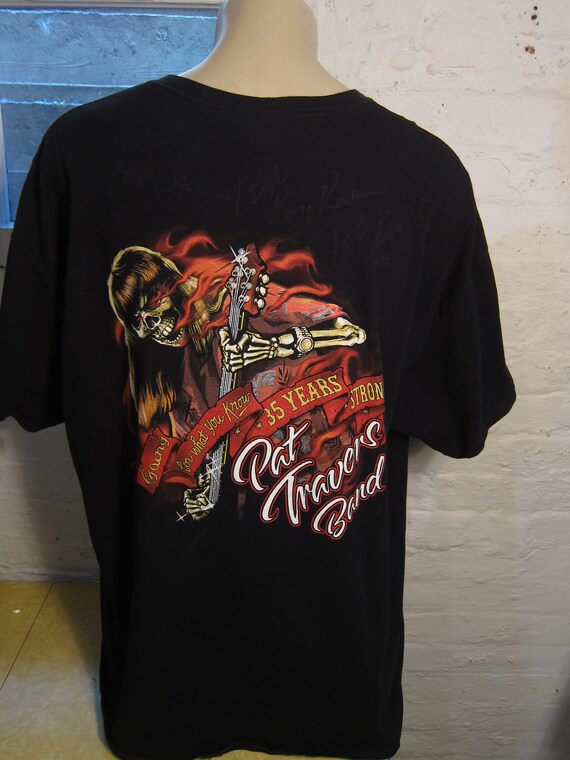 Size XXL (56) ** Rare Signed Pat Travers Concert S