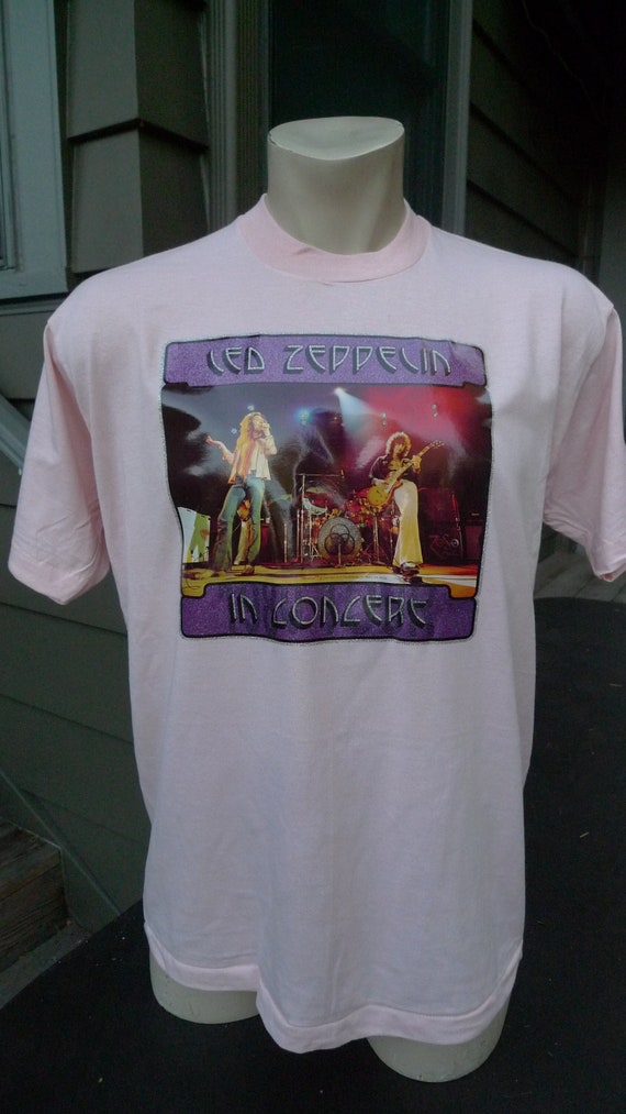 Size XL (47) ** Dated 1975 Led Zeppelin Shirt (Sin