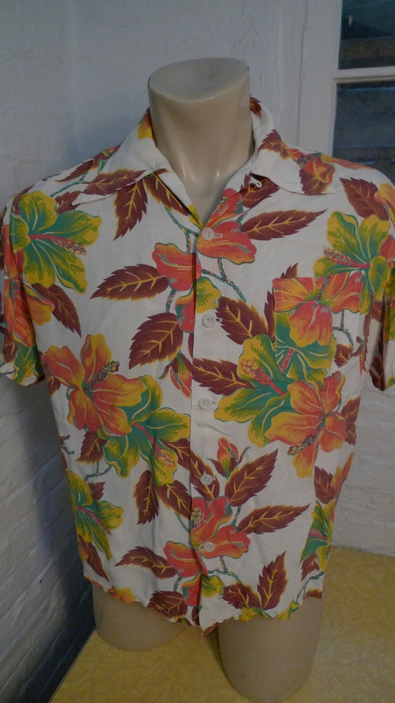Size L (48) ** Gorgeous 1940s Slinky Rayon Hibiscu