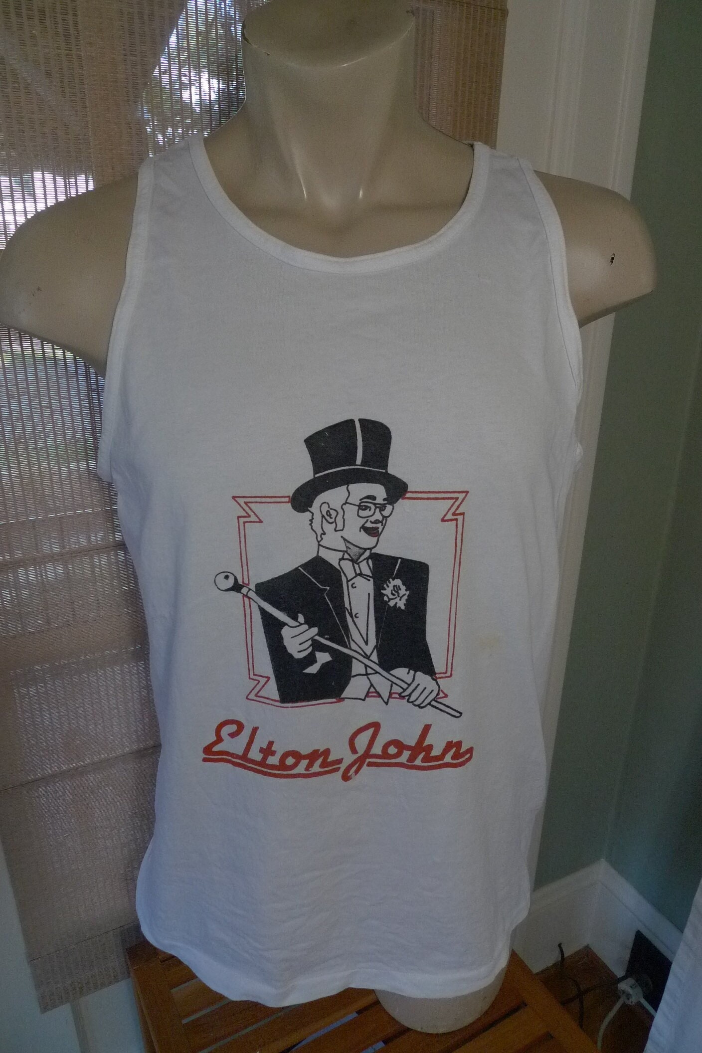 Size L (44) ** 1970s Elton John Tank Top Shirt (Single Sided) (Single Stitched) (C) Licensed by Roach, 1977