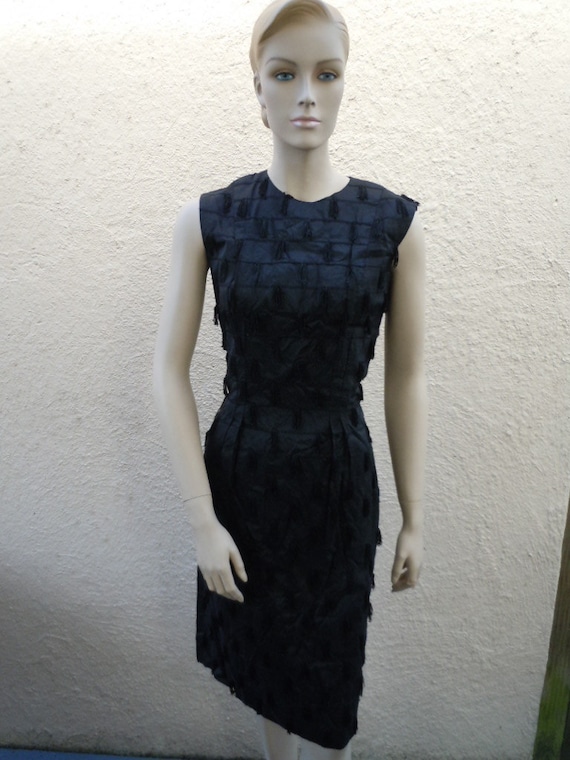 Bust:  up to 36" ** Marvelous 1950s Black Rayon He