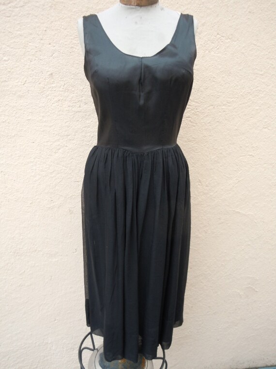 Bust: 38-39" ** Gorgeous Black Rayon and Chiffon 1