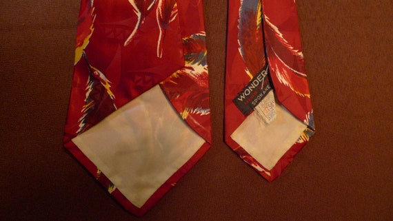 Gorgeous 1930s Red Satin Rayon Feather Tie - image 2