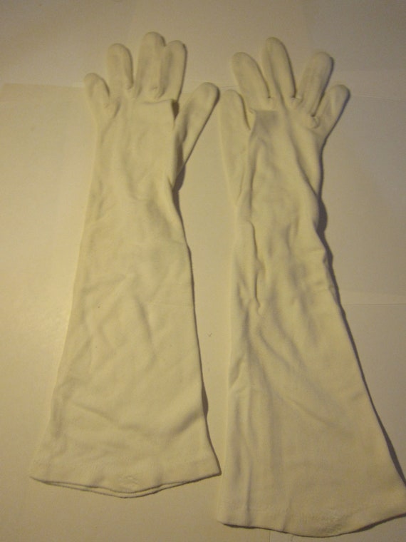 Size 7 - 7 1/2 ** Ivory Nylon Suede 1950s Long Op… - image 2