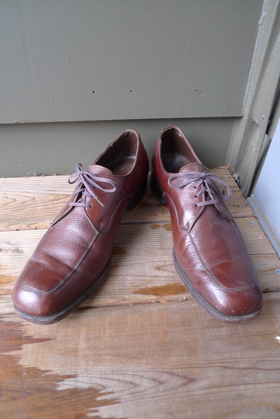 Size 11 1/2 B * 1950s-60s Fine Brown Leather Dress