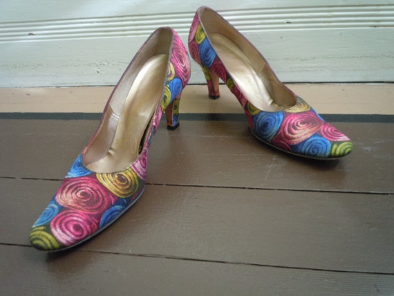 Size 6 1/2 ** Amazing Colorful 1960s Women's Shoes - image 1