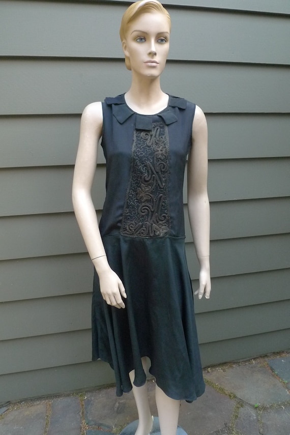 Bust:  up to 34" ** Fabulous Drop Waist 1920s Bla… - image 1