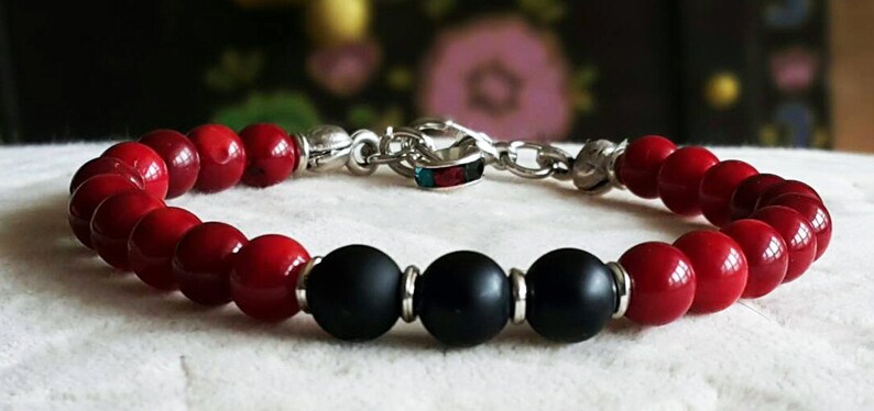 Men/'s Bracelet,Red coral charm.Yoga Jewelry,Wrist Mala Beads,Healing,Calming,Positive Energy,Love,Friendship,dainty bracelet,wealth bracelet