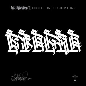 Puede incluir: Blackletter II Collection Custom Font, un diseño de fuente estilizado blanco sobre un fondo negro. La palabra "DESIGN" está escrita en la fuente.