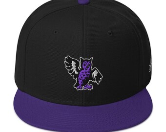 El Búho Nocturno - (Gorra snapback, negra y morada)
