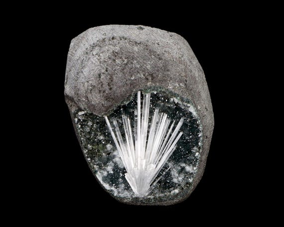 スコレサイト　カルセドニー スコレサイトwithカルセドニー 原石 | 原石 | Crystals by Purely