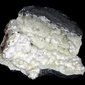 Natural OKENITE Gyrolite Apophyllite Quartz Minerals India #J 252