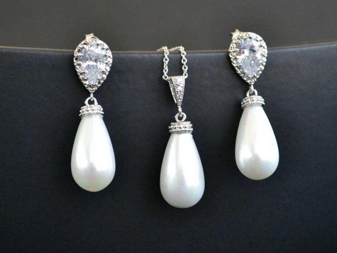 Pearl Drop Earrings and Necklace Bridal Jewelry Set Pearl Etsy
