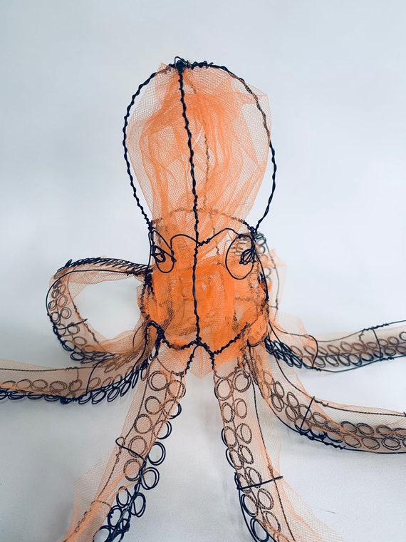 タコのワイヤー彫刻、海洋彫刻、ワイヤータコ、海の生物、海のアート 