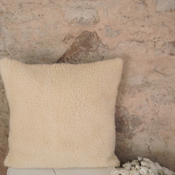 Imitation sheep Cushion, Aesthetic Cushion, Decorative Cushions, Beige Warm Old Linen Handmade Cushions, Unique Hemp Cushion