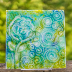 Fused Glass Square Plate 5.5&quot; x 5.5&quot; Sparkly Green with Floral Pattern