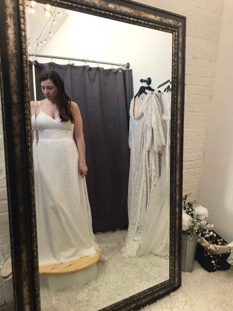 Spaghetti Straps Wedding Dress Twist