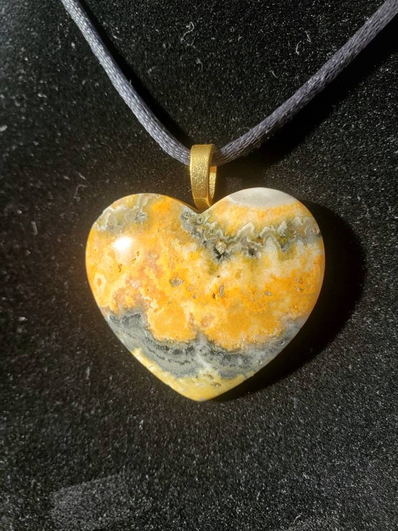 Bumblebee Jasper Heart pendants image 7