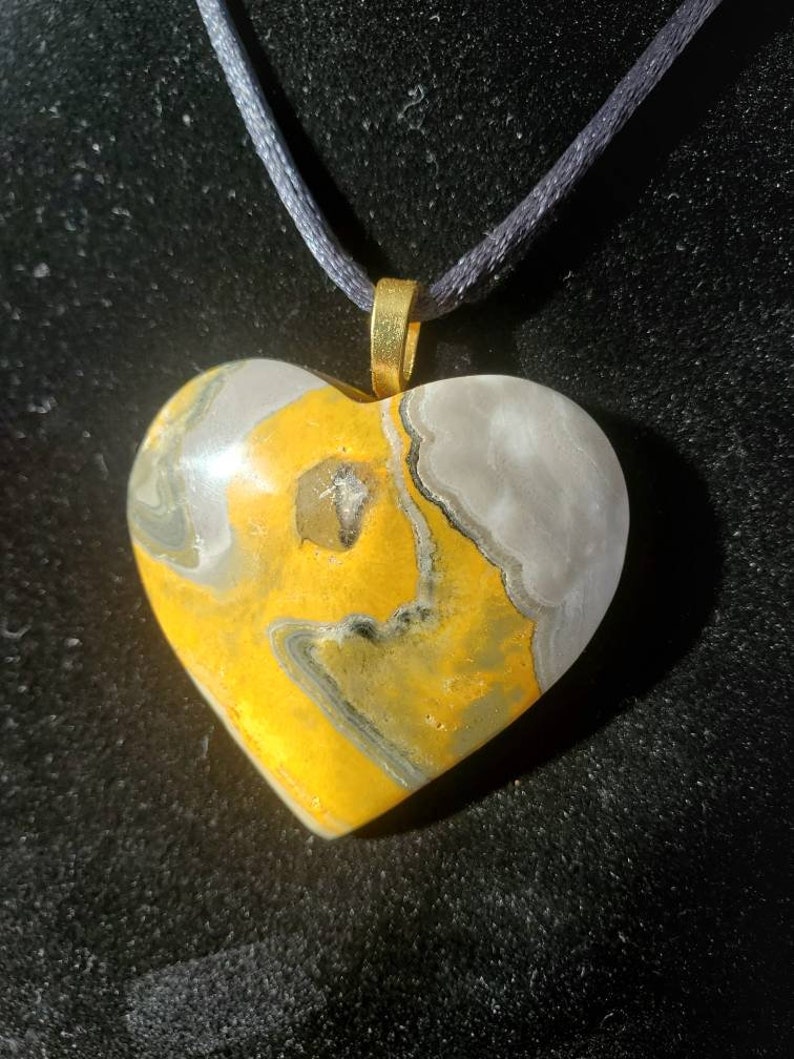 Bumblebee Jasper Heart pendants image 4