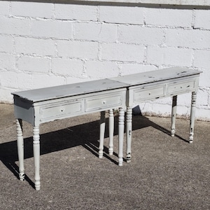 Ensemble de 2 consoles murales vintage françaises de style shabby chic - années 80