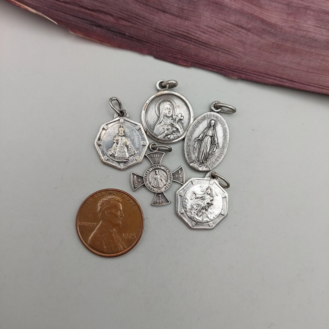 Vintage Catholic Mixed Small Medal LOT Religious Medallions Devotional