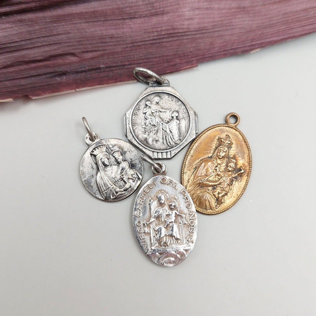 1 Pc Our Lady of Mount Carmel Vintage Catholic Medal • Sacred Heart of ...