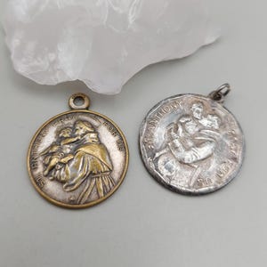 1 Pc Vintage St Anthony / St Christopher Medal • &#39;Go in Safety&#39; - &#39;I am a Catholic&#39; - Patrons of Lost Items, Travelers - Religious Pendant