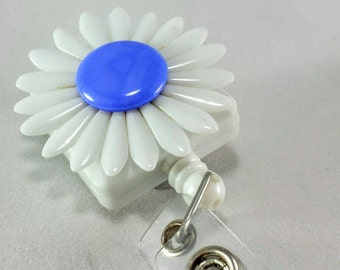 Flower Beaded Button Nurse Badge Reel Work Lanyard Teacher Nametag Clip Retractable ID Holder Hospital Jewelry Coworker Gift Scrubs Clip