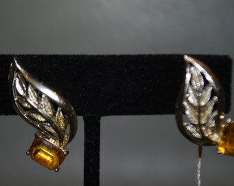 Vintage Leaf Clip on Earrings with Gold Colored Stone