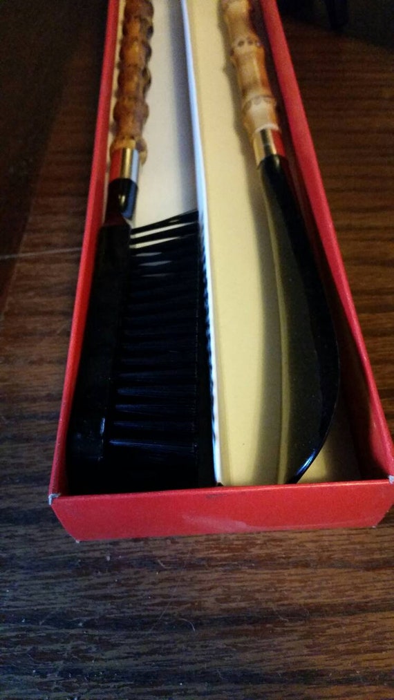 Vintage Deluxe Brush and Shoehorn Set NIB sm01 - image 4