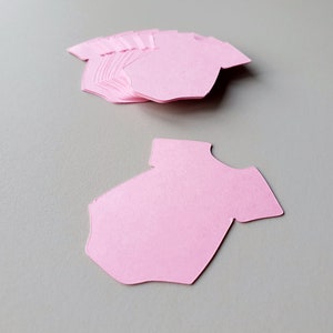 Grenouillère en papier, PLUSIEURS TAILLES, 20 pièces, grenouillères découpées, papiers découpés, confettis grenouillères, découpes grenouillères, découpe grenouillère, grenouillère découpée