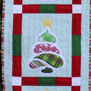 Christmas Trees Wall Hanging, Applique Quilt Pattern, Christmas Decoration, Easy PDF Pattern, Xmas Quilt, Xmas Decor, Xmas Tree, Paisley image 1