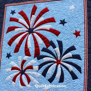 Fireworks Quilt Kit, Wall Art, Fourth of July, Red, White and Blue Quilt, Beginner Quilt, Modern Patriotic Applique Decor image 4