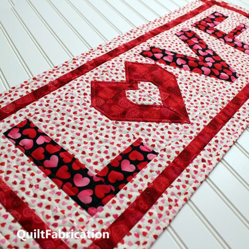 Love Match Modern Hearts Table Runner Quilt Pattern PDF Etsy