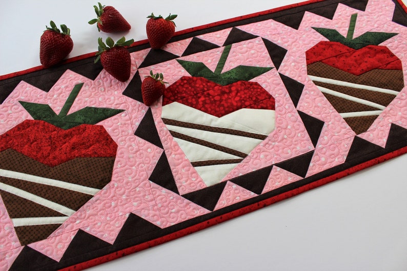 Chocolate Dipped Strawberries Table Runner, Instant Download PDF Quilt Pattern, Paper Pieced Intermediate Level image 7