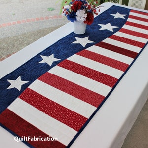 Patriotic Wave Table Runner, Easy Quilt Pattern, Two Sizes, Fourth of July Decor