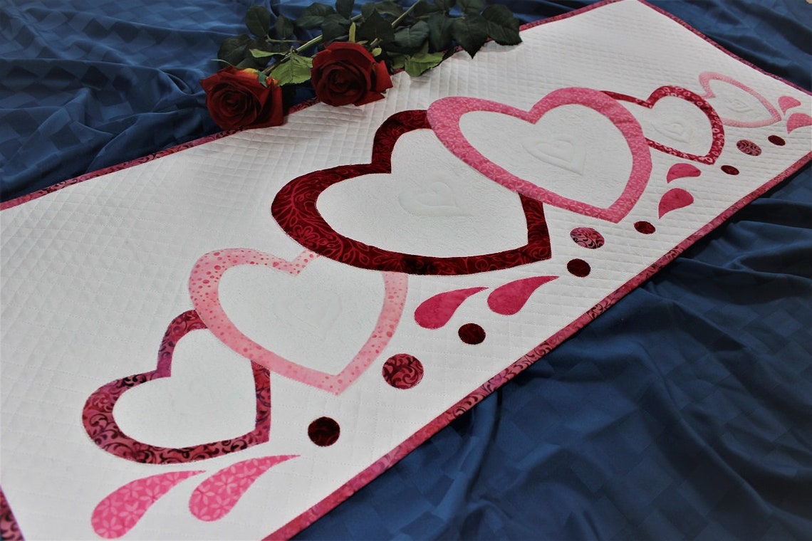 Valentine Table Runner Hearts Valentines Quilt Pattern Etsy