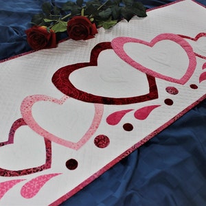 Valentine Table Runner, Hearts, Valentines, Quilt Pattern, Love Abounds, Holiday, Home Decor, Applique, Valentine Decoration, Modern Decor image 4