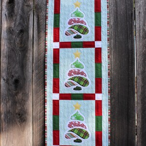 Christmas Trees Wall Hanging, Applique Quilt Pattern, Christmas Decoration, Easy PDF Pattern, Xmas Quilt, Xmas Decor, Xmas Tree, Paisley image 2